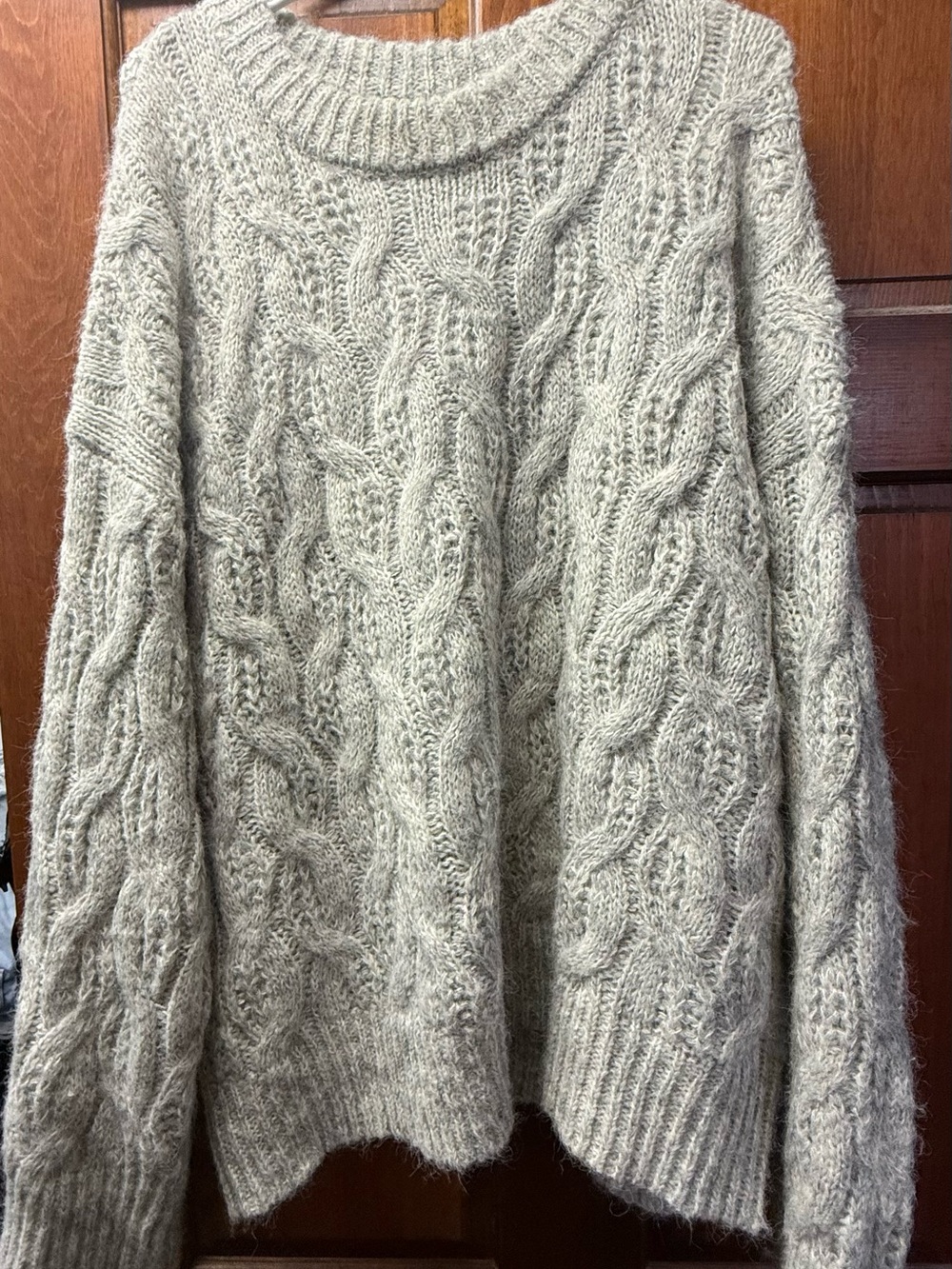 Cozy Cable Knit Women's Sweater in Light gray